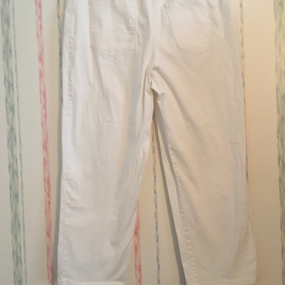 RUBY RD. Clam Diggers - Picture 3 of 5